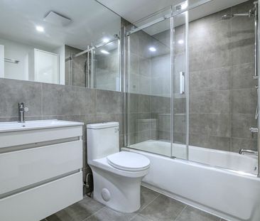 3555 Cote-des-Neiges Road, Montréal, QC - Photo 3