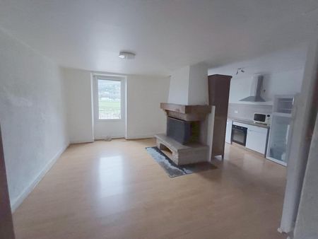 Location Appartement 4 pièces 100m² MILLAU 12100 - Photo 2