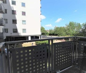 Prince Regent Road, Hounslow, TW3 - Photo 3