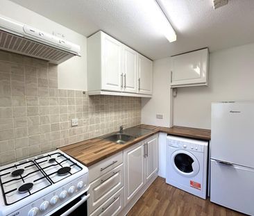 Harvey Road, Guildford, Surrey, GU1 - Photo 4