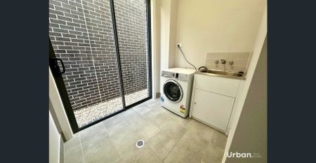 4 Bedroom Townhome | Minutes from Leppington Station - Photo 2