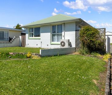 Comfortable 3-Bedroom Home – Lawns Included! Halswell - Photo 2