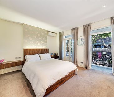 Furnished Executive Rental - Three Bedroom with Separate Study + Pa... - Photo 5