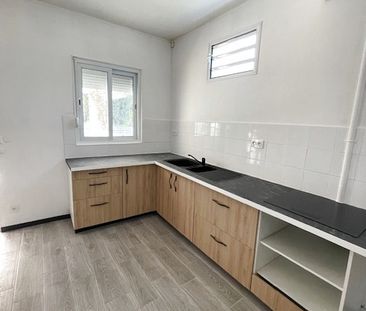 Location Appartement 2 pièces 53m² LE MOULE 97160 - Photo 5