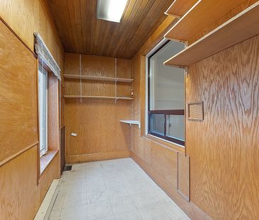 For Lease - 570 Jones Avenue, Toronto, Ontario - Photo 4