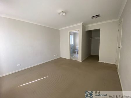 22 Raven Court, Pakenham - Photo 3