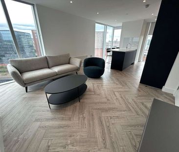 Exceptional Fully Furnished Two Double Bedroom Apartment with unriv... - Photo 1