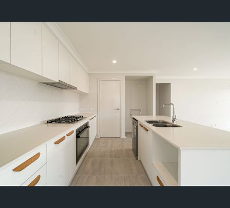 4 Auvergne Way, Old Bar, NSW 2430 - Photo 1