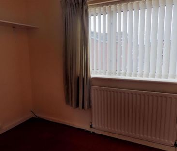 2 bedroom semi-detached house to rent - Photo 3