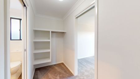 Brand New Home in Southlakes - Photo 3