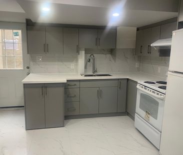 For Lease - 24 Deepcoral Court Unit# Bsmt, Brampton, Ontario - Photo 1