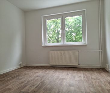 Sanierte 2-Raum Wohnung im Hochparterre! - Photo 2