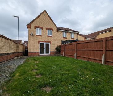 3 bedroom semi-detached house to rent - Photo 2