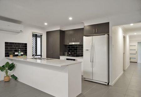 224 Todds Road, Lawnton QLD 4501 - House For Rent | Domain - Photo 5