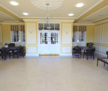 2 bedroom apartment to let - Photo 5