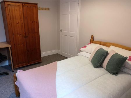 5 bedroom semi-detached house to rent - Photo 3