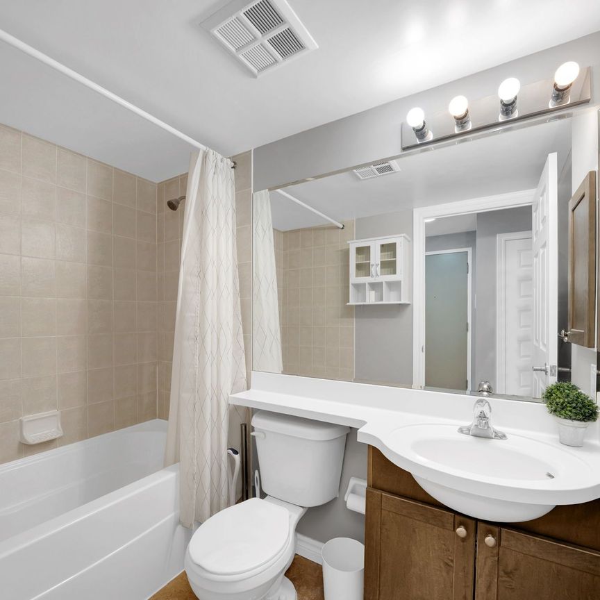 For Lease - 763 Bay Street Unit# 307, Toronto, Ontario - Photo 1