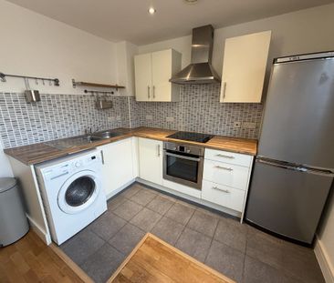 2 bedroom apartment to rent - Photo 3