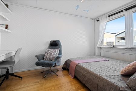 Stort hemtrevligt radhus - Foto 5