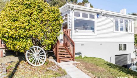 Classic Beauty - Photo 5