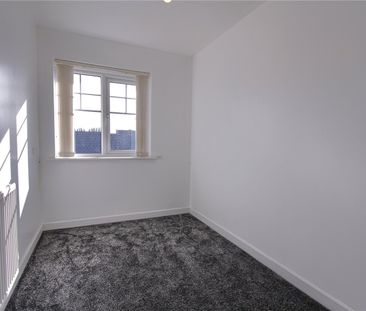 3 bed detached house to rent in Diamond Road, Thornaby, TS17 - Photo 3