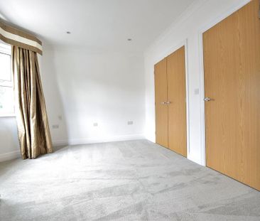 4 bedroom detached house to rent - Photo 4