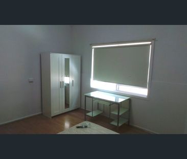 THREE-BEDROOM SEMI-DETACHED HOUSE FOR RENT - Photo 4