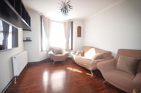 3 bedroom terraced house to rent - Photo 5