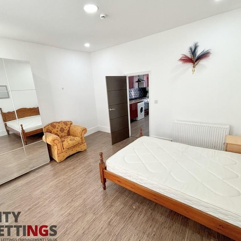 1 bedroom ground floor flat to rent - Photo 1