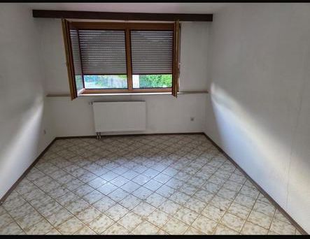 WG Zimmer zu vermieten 12-15 qm inklusive Nebenkosten mit Balkon - Photo 1