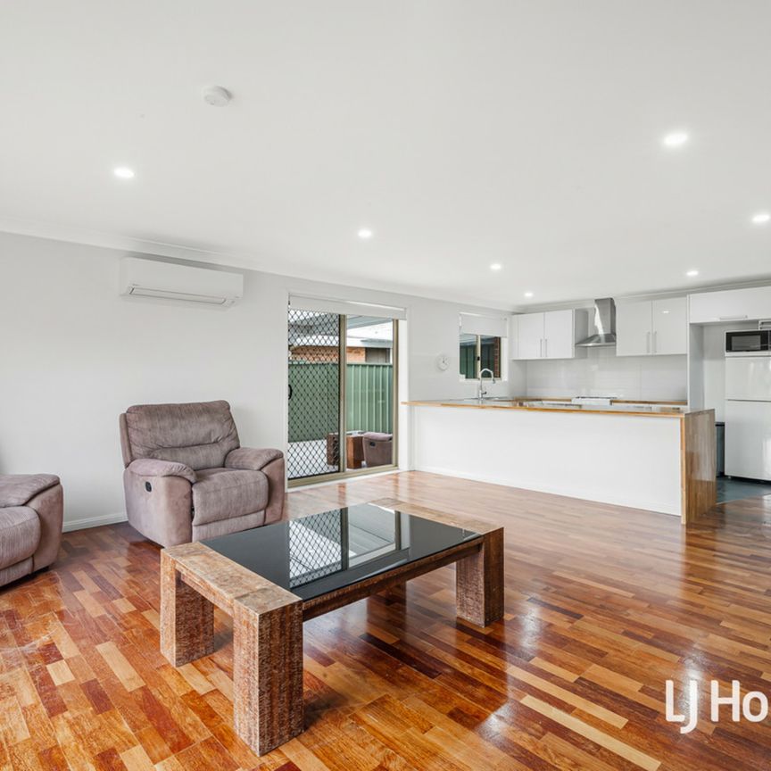 Beautiful 3 Bedroom Home - Great Location! - Photo 1