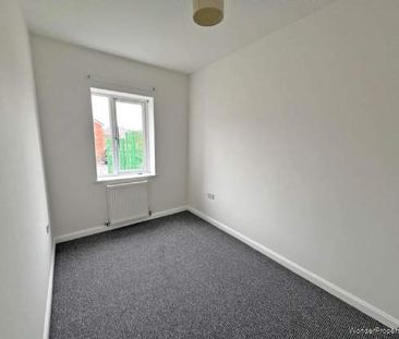 2 bedroom property to rent in Oldham - Photo 6