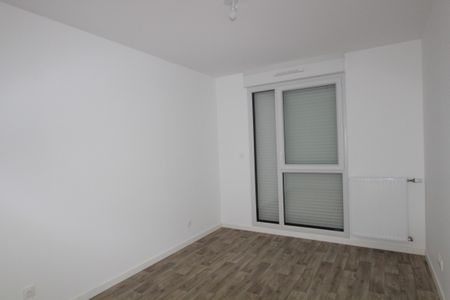Location Appartement 3 pièces 62m² LA MONTAGNE 44620 - Photo 2