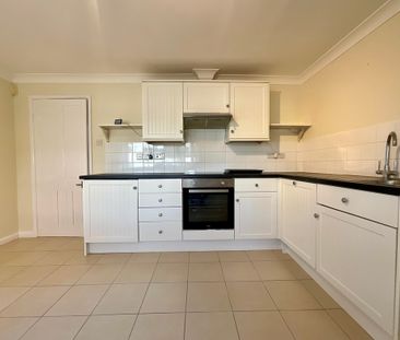 2 bedroom Detached Bungalow to let - Photo 4