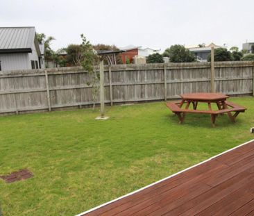 Beach house on Puka - Photo 6