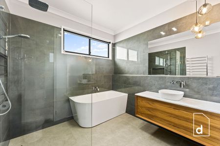 Brand New Duplex Build - Set Back From Street - Photo 4