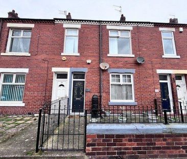 3 bedroom apartment to rent - Photo 2