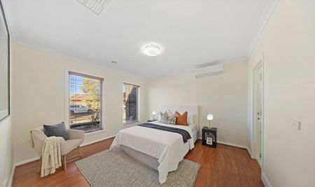 Elegant & Spacious Family Home! - Photo 5