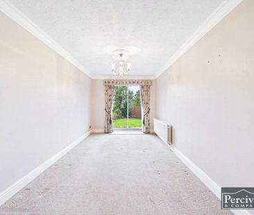 4 bedroom detached house to rent - Photo 3