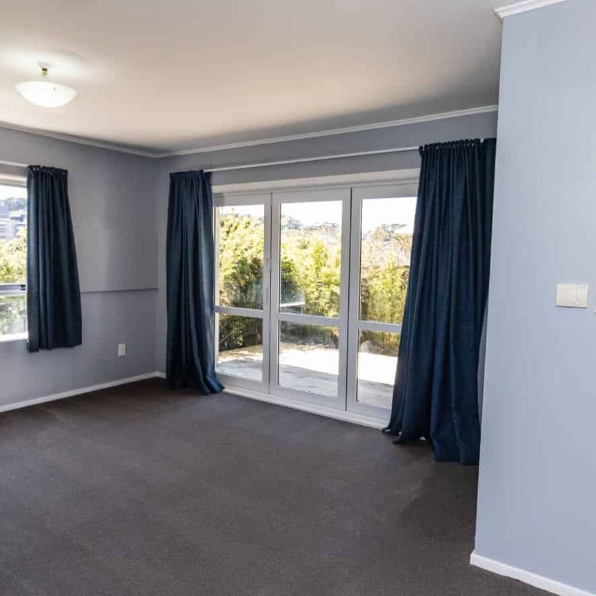 Townhouse in Newtown - Photo 1