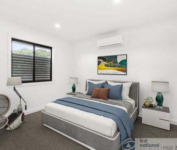 Beautiful Townhouse - Photo 4