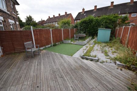 3 bedroom terraced house to rent - Photo 3