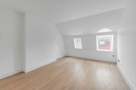 3 bedroom flat to rent - Photo 2