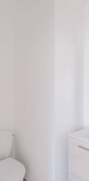 Rental Apartment Bordeaux Saint-Jean - Photo 1