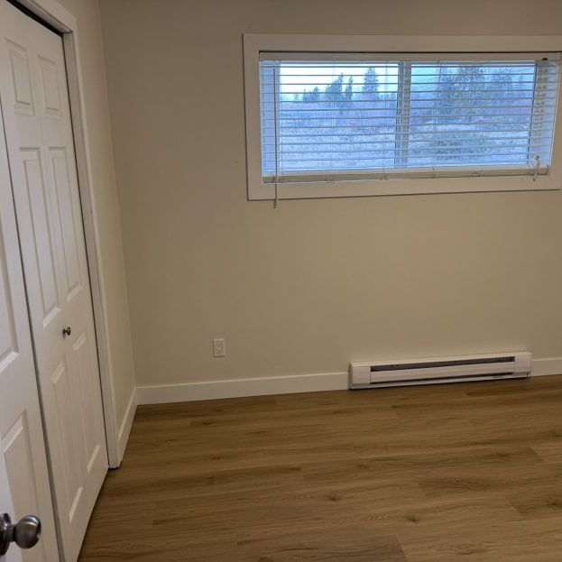 FREE RENT! West Kelowna Pet Friendly 2 bedroom Duplex with Storage - Photo 1