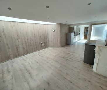 Gelijkvloers één slaapkamer huis met garage. - Photo 2