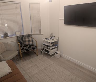 4 Bed Semi-Detached House, Barley Road, B16 - Photo 2