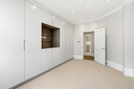 4 bedroom flat to rent - Photo 4