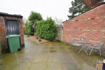 2 bedroom terraced house to rent - Photo 3