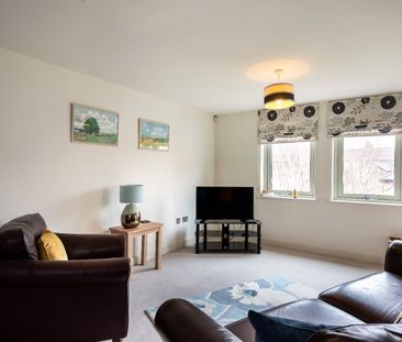 2 bedroom apartment to rent - Photo 4